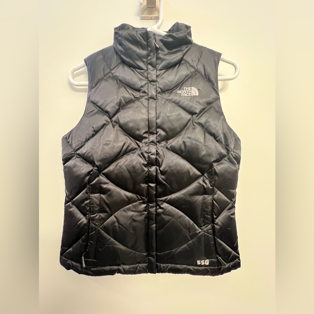 The North Face 550 Women’s XS black vest